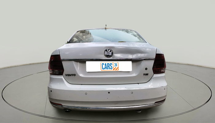 2015 Volkswagen Vento HIGHLINE 1.2 TSI, Petrol, Manual, 44,839 km, exterior