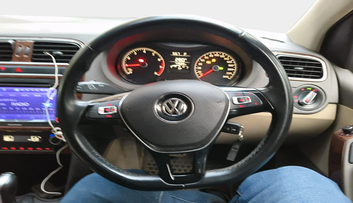 2015 Volkswagen Vento HIGHLINE 1.2 TSI, Petrol, Manual, 44,839 km, interior