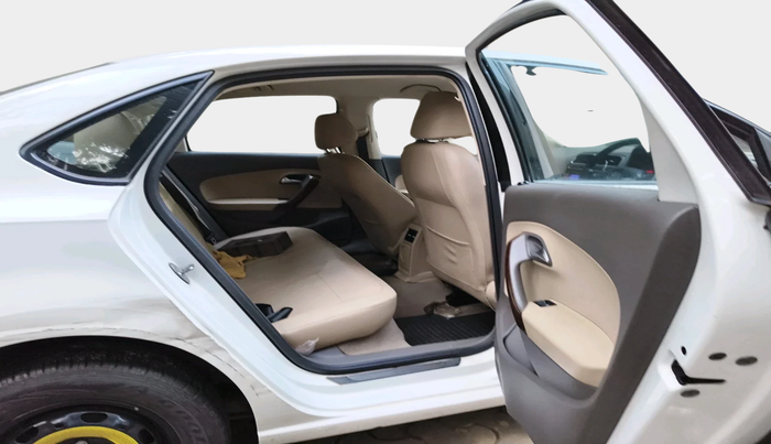 2015 Volkswagen Vento HIGHLINE 1.2 TSI, Petrol, Manual, 44,839 km, interior