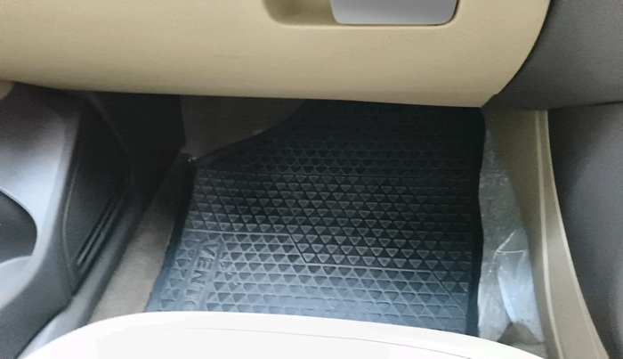 2015 Volkswagen Vento HIGHLINE 1.2 TSI, Petrol, Manual, 44,839 km, interior