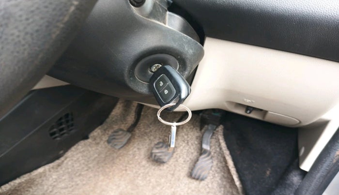 2025 Renault TRIBER RXE MT, Petrol, Manual, 20,705 km, interior