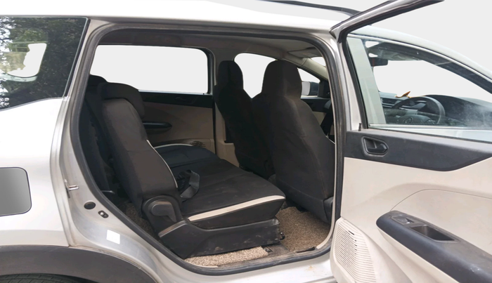 2025 Renault TRIBER RXE MT, Petrol, Manual, 20,705 km, interior