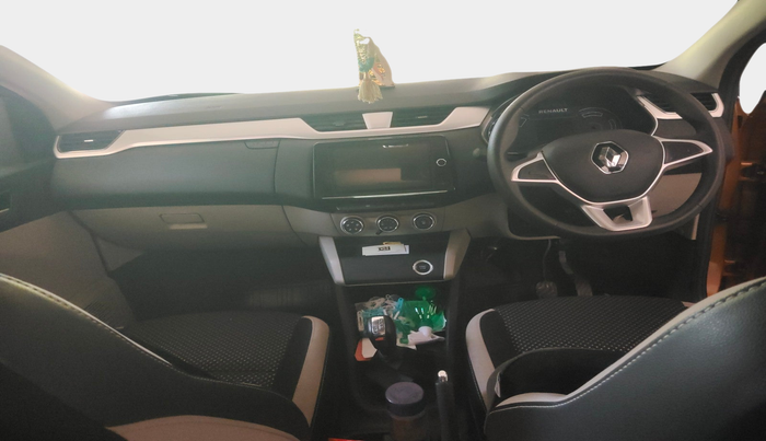 2020 Renault TRIBER RXZ AMT, Petrol, Automatic, 30,980 km, interior