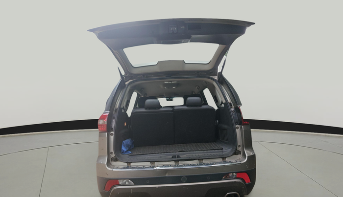 2018 Tata Hexa XT 4X2 7 STR, Diesel, Manual, 50,444 km, exterior