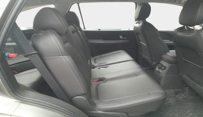 2018 Tata Hexa XT 4X2 7 STR, Diesel, Manual, 50,444 km, interior