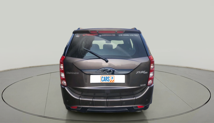 2017 Mahindra XUV500 W10, Diesel, Manual, 1,03,997 km, exterior