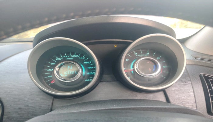 2017 Mahindra XUV500 W10, Diesel, Manual, 1,03,997 km, interior