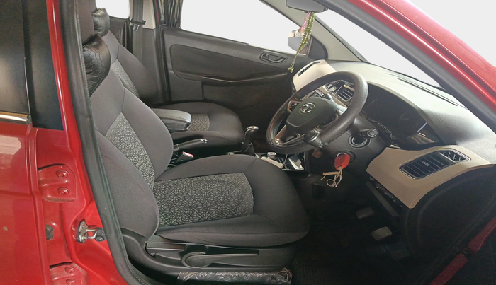 2017 Tata Zest XMS PETROL, Petrol, Manual, 27,356 km, interior