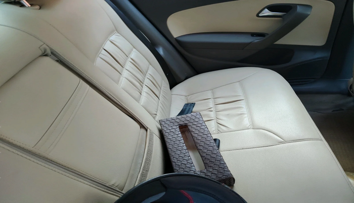 2011 Volkswagen Vento HIGHLINE 1.6 MPI, Petrol, Manual, 81,056 km, interior