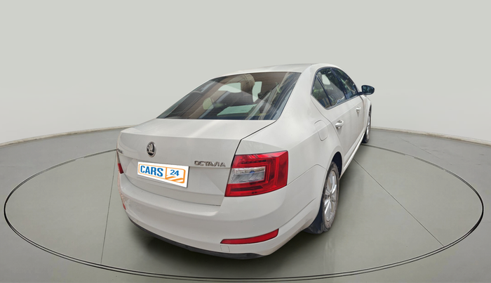 2015 Skoda Octavia AMBITION 1.4 TSI, Petrol, Manual, 1,16,000 km, exterior