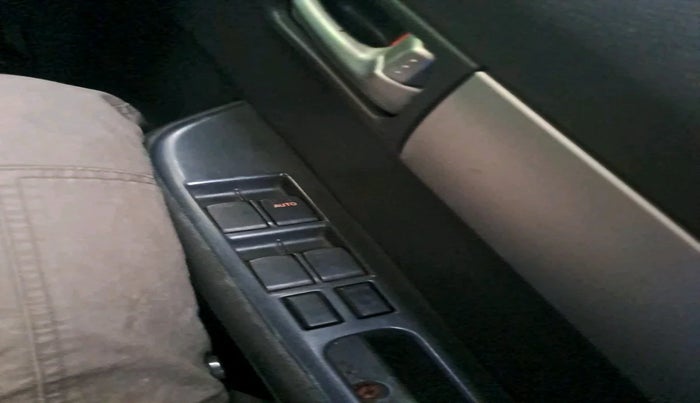 2010 Maruti Swift VXI, Petrol, Manual, 1,34,552 km, interior