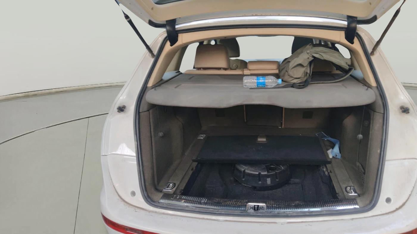 2013 Audi Q5 3.0 TDI QUATTRO, Diesel, Automatic, 1,15,728 km, exterior