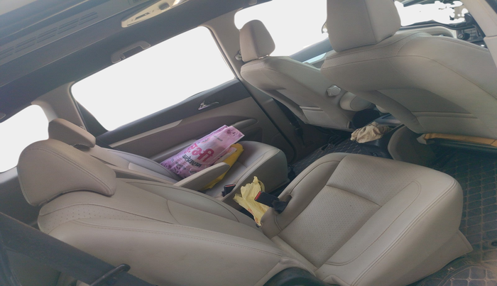 2018 Mahindra MARAZZO M8 7 STR, Diesel, Manual, 1,33,669 km, interior