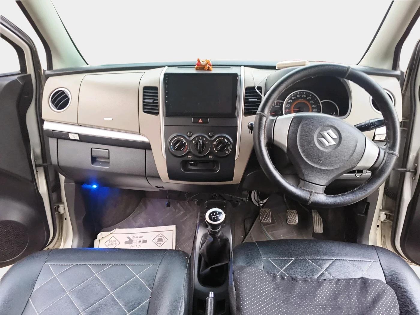2015 Maruti Wagon R Stingray VXI, Petrol, Manual, 27,796 km, interior