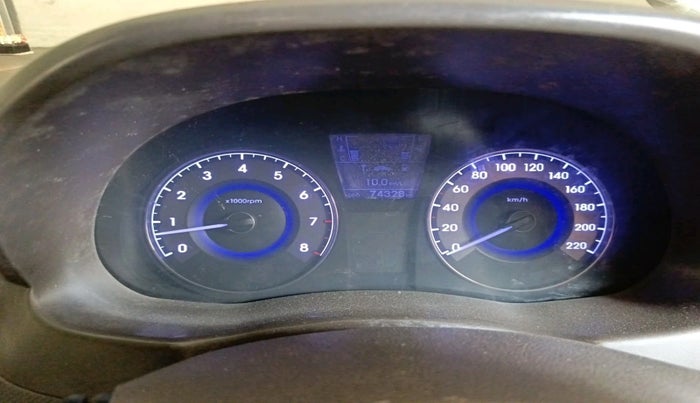 2012 Hyundai Verna FLUIDIC 1.6 VTVT SX, Petrol, Manual, 74,328 km, interior