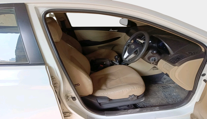 2012 Hyundai Verna FLUIDIC 1.6 VTVT SX, Petrol, Manual, 74,328 km, interior