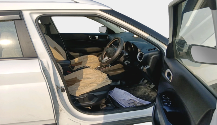 2022 Hyundai VENUE SX 1.5 CRDI, Diesel, Manual, 20,212 km, interior