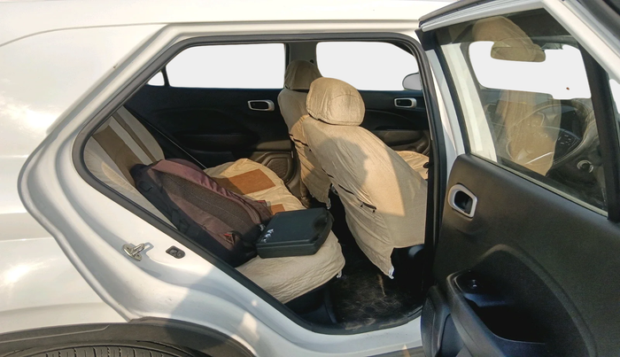 2022 Hyundai VENUE SX 1.5 CRDI, Diesel, Manual, 20,212 km, interior