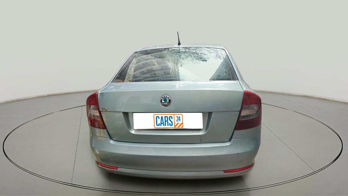 2010 Skoda Laura ELEGANCE 1.9 TDI AT, Diesel, Automatic, 88,800 km, exterior