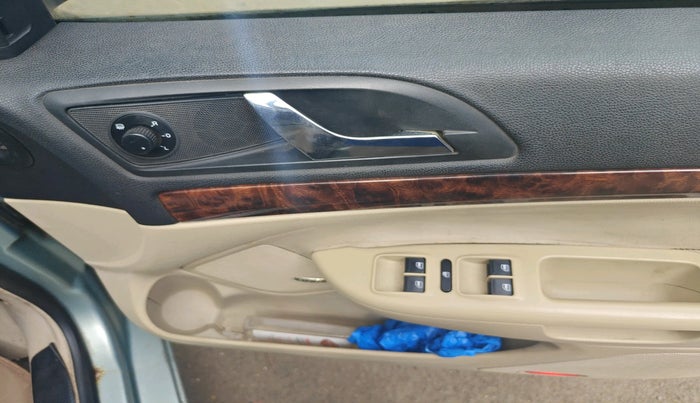 2010 Skoda Laura ELEGANCE 1.9 TDI AT, Diesel, Automatic, 88,800 km, interior