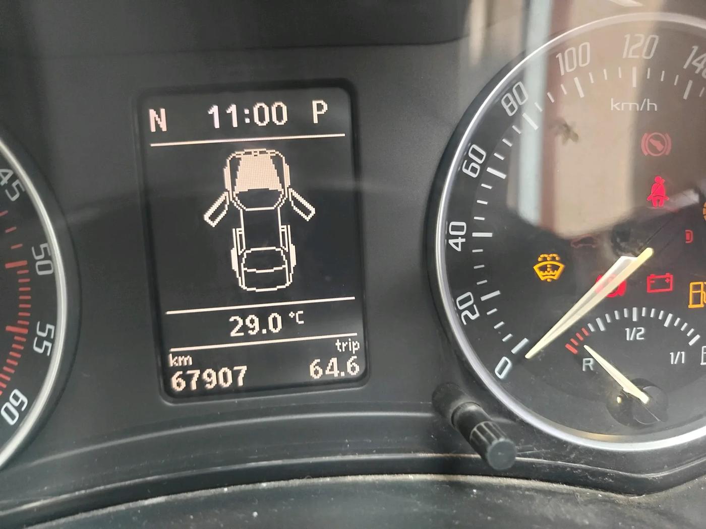 2010 Skoda Laura ELEGANCE 1.9 TDI AT, Diesel, Automatic, 88,800 km, interior
