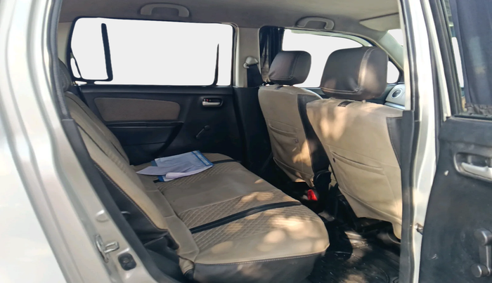 2016 Maruti Wagon R 1.0 LXI CNG, Petrol, Manual, 1,23,210 km, interior
