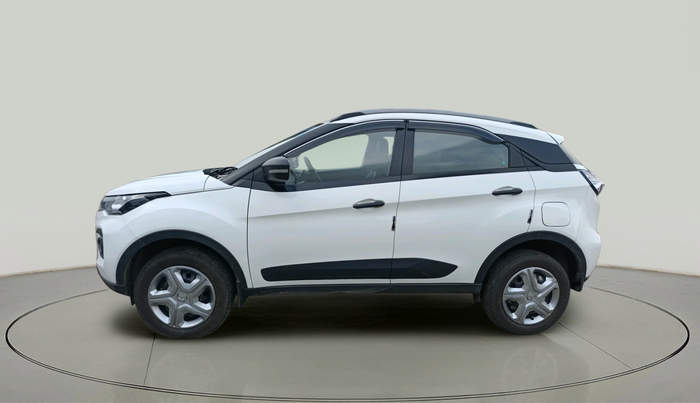 2022 Tata NEXON XM PLUS SUNROOF PETROL, Petrol, Manual, 21,768 km, exterior