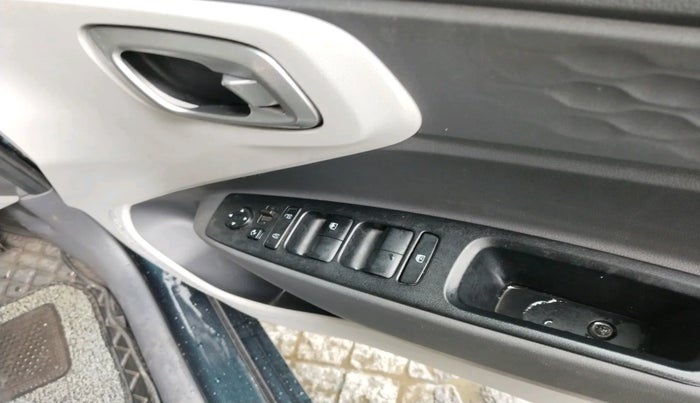 2021 Hyundai GRAND I10 NIOS SPORTZ 1.2 KAPPA VTVT, Petrol, Manual, 33,700 km, interior