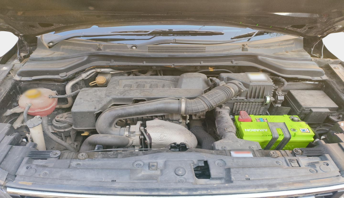 2019 Mahindra XUV300 W8 (O) 1.5 DIESEL, Diesel, Manual, 45,094 km, exterior