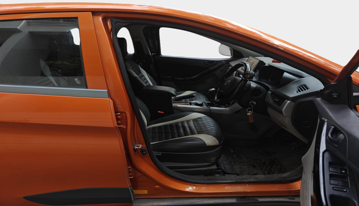 2018 Tata NEXON XM DIESEL, Diesel, Manual, 1,30,684 km, interior