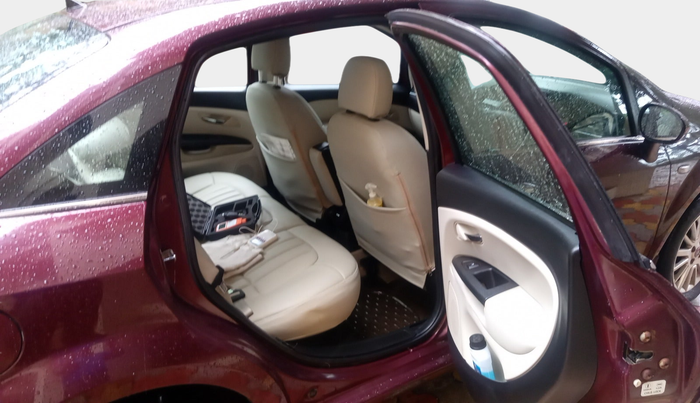 2013 Fiat Linea DYNAMIC 1.4 L T JET, Petrol, Manual, 31,009 km, interior