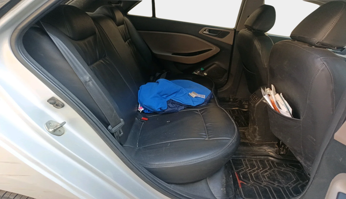 2016 Hyundai Elite i20 MAGNA 1.2, Petrol, Manual, 1,22,571 km, interior