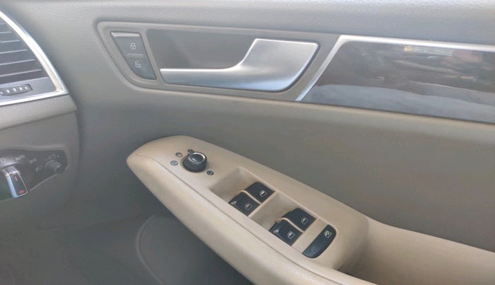 2011 Audi Q5 2.0 TDI QUATTRO, Diesel, Automatic, 87,317 km, interior