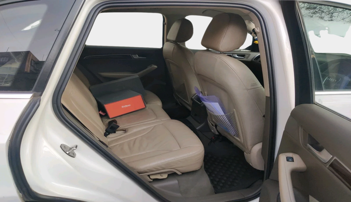 2011 Audi Q5 2.0 TDI QUATTRO, Diesel, Automatic, 87,317 km, interior