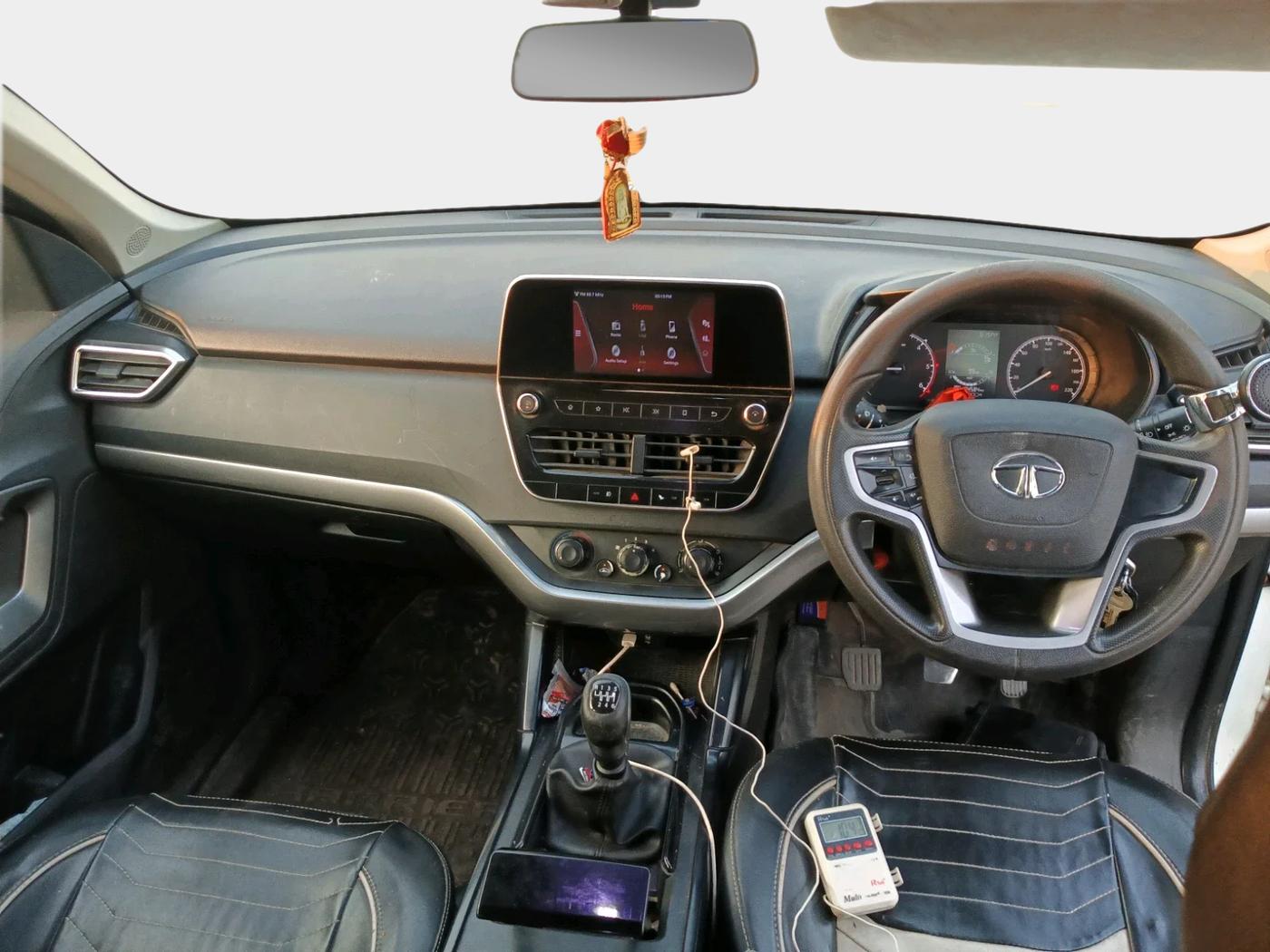 2020 Tata Harrier XM 2.0L KRYOTEC, Diesel, Manual, 1,04,584 km, interior