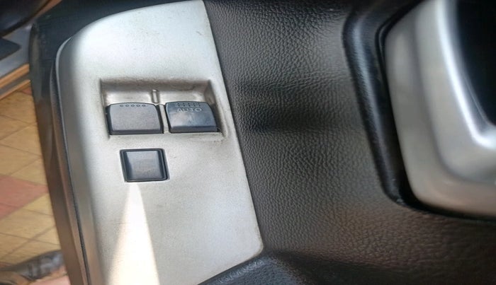 2016 Maruti Wagon R 1.0 LXI CNG, Petrol, Manual, 73,247 km, interior