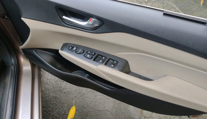 2018 Hyundai Verna 1.6 VTVT SX, Petrol, Manual, 26,334 km, interior