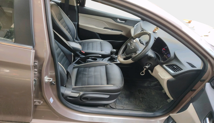 2018 Hyundai Verna 1.6 VTVT SX, Petrol, Manual, 26,334 km, interior