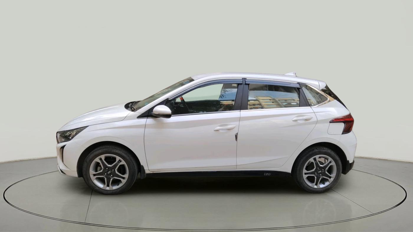 2024 Hyundai NEW I20 SPORTZ 1.2 MT, Petrol, Manual, 6,058 km, exterior
