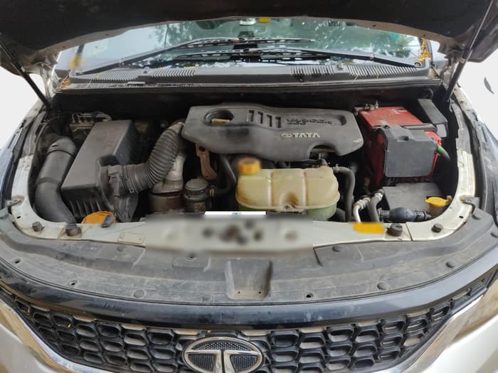 2018 Tata Hexa XTA 4X2 7 STR, Diesel, Automatic, 1,57,106 km, exterior