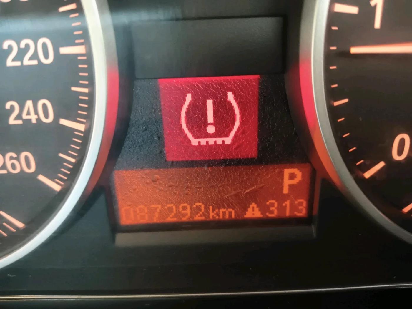 2013 BMW X1 SDRIVE 20D, Diesel, Automatic, 87,292 km, interior