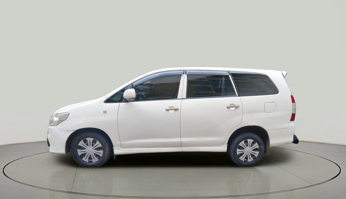2014 Toyota Innova 2.5 GX 7 STR, Diesel, Manual, 2,23,333 km, exterior