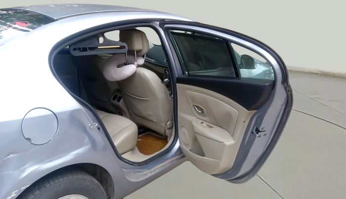 2011 Renault Fluence 2.0 E4 AT, Petrol, Automatic, 82,209 km, interior