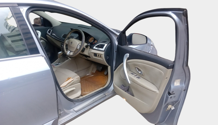 2011 Renault Fluence 2.0 E4 AT, Petrol, Automatic, 82,209 km, interior