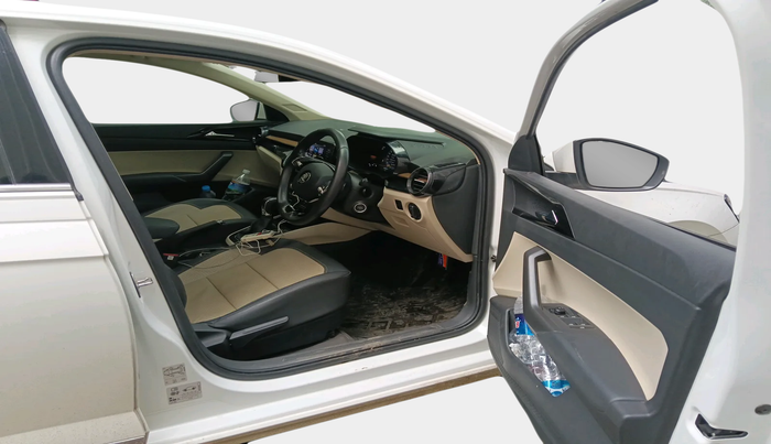 2023 Skoda SLAVIA STYLE 1.0L TSI AT, Petrol, Automatic, 29,853 km, interior