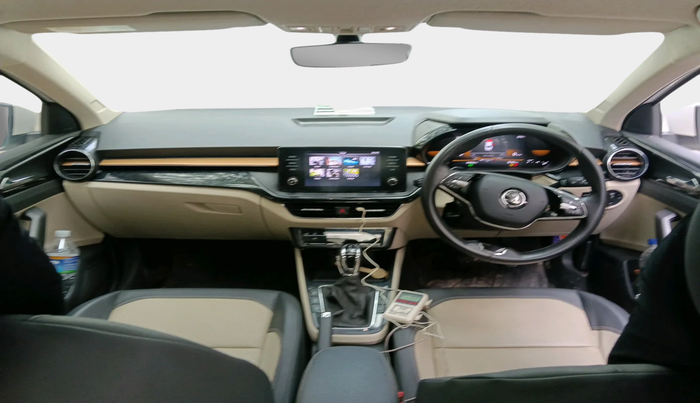 2023 Skoda SLAVIA STYLE 1.0L TSI AT, Petrol, Automatic, 29,853 km, interior