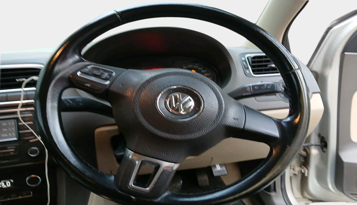 2014 Volkswagen Vento HIGHLINE PETROL AT, Petrol, Automatic, 38,725 km, interior