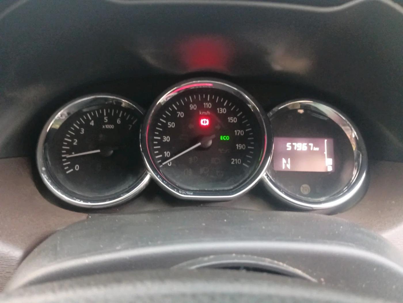 2017 Nissan Terrano XV D PREMIUM AMT, Diesel, Automatic, 57,967 km, interior