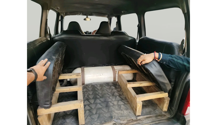 2023 Maruti Eeco 5 STR AC CNG, Petrol, Manual, 1,01,753 km, exterior