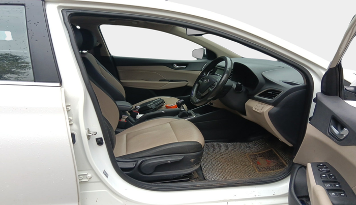 2019 Hyundai Verna 1.6 VTVT SX O, Petrol, Manual, 58,877 km, interior